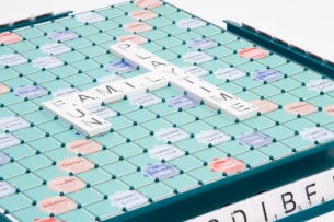 Large print scrabble