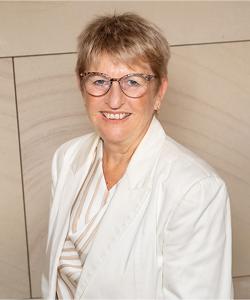 A headshot of Mary Vershuer. 